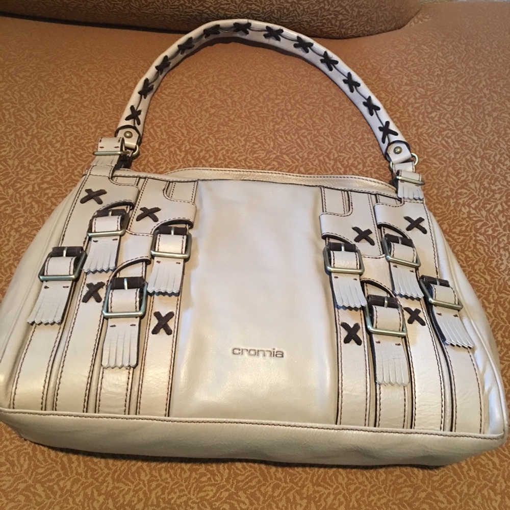Cromia shoulder bag purse fine leather from Italy.